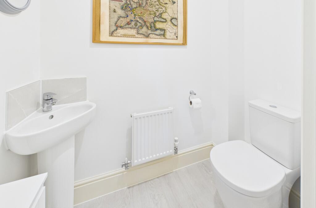 CAM02519G0-PR0361-STILL005