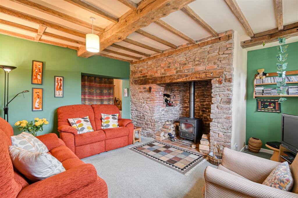 1 Netchwood Manor Cottage-07.jpg