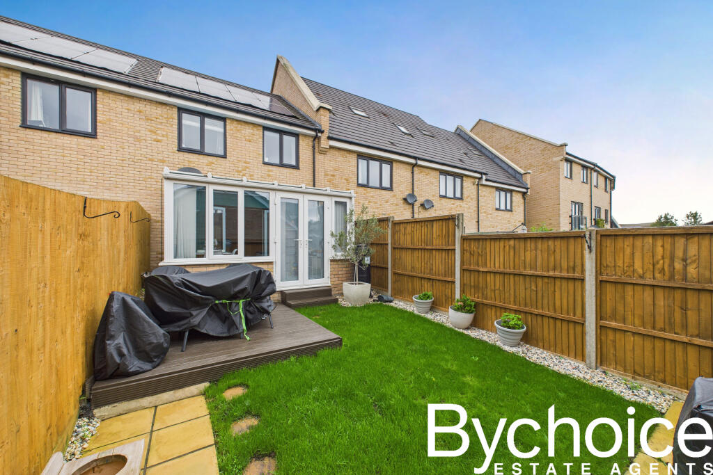 CAM05454G0-PR0059-STILL030