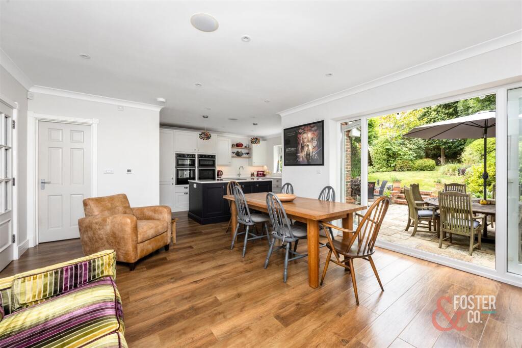 Goring Road, 46a-018.JPG