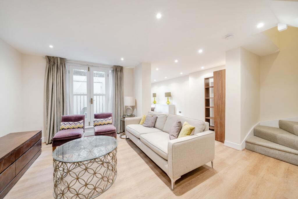 1362851-5-68de653...