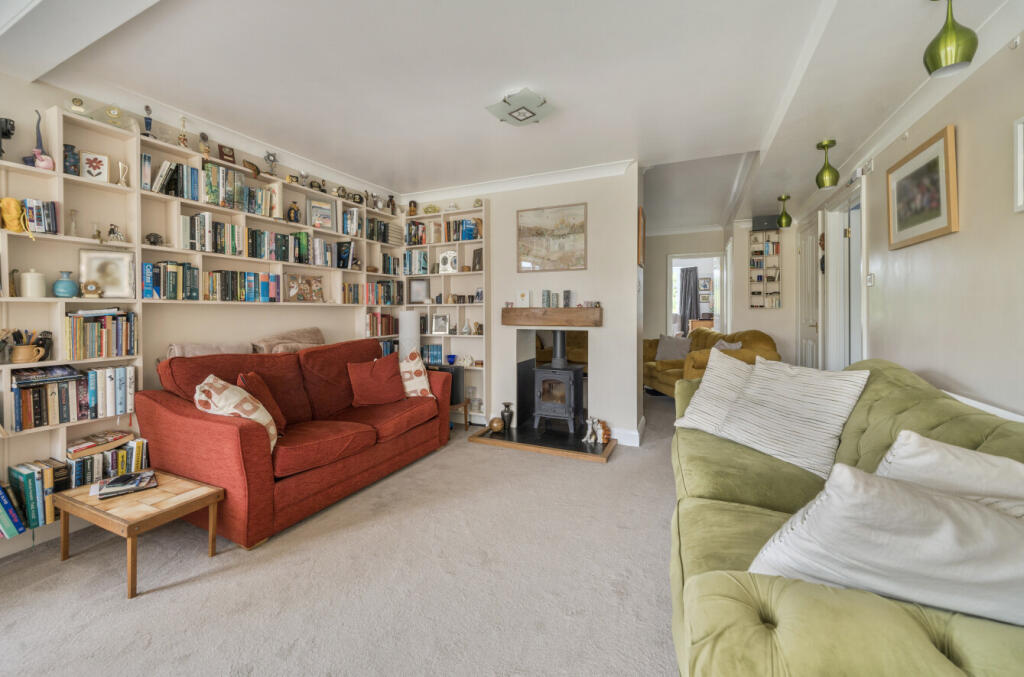 1295315-43-682dcc...