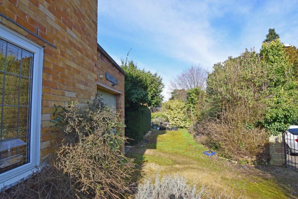 44 Church Road, front drive.jpg