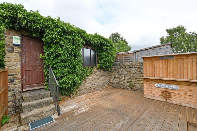 Decked Patio &amp; Garage 