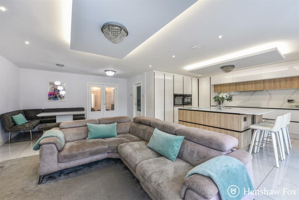 Ph9_5626844 - Copy.jpg