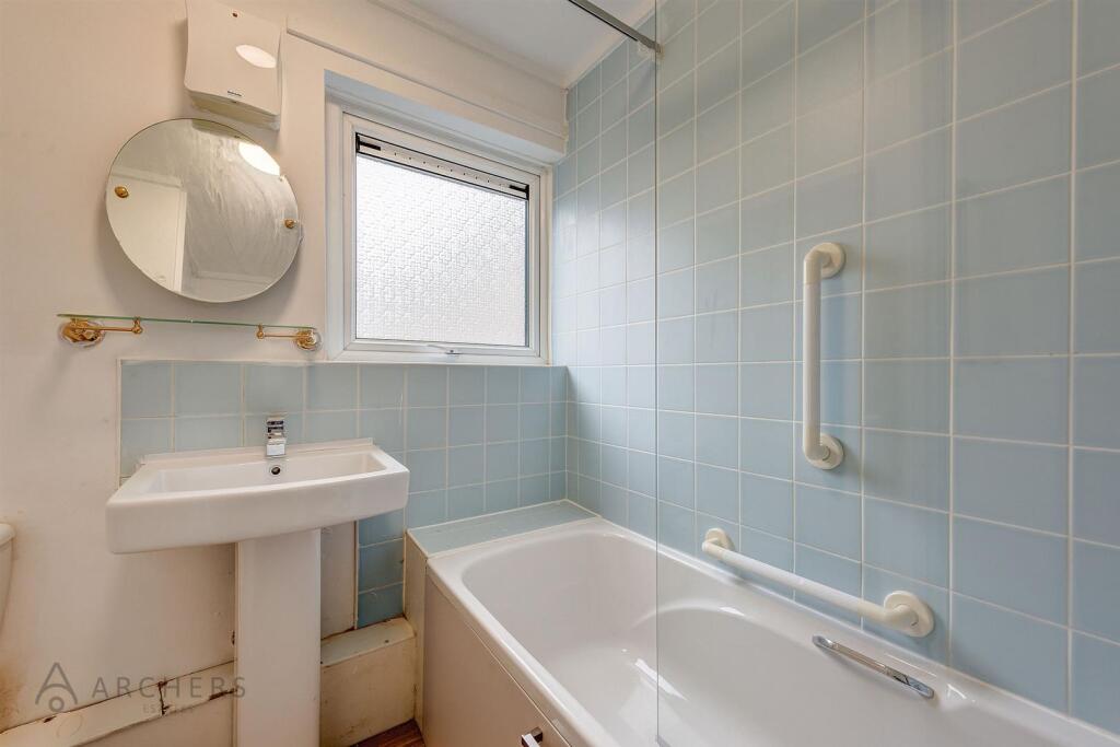 109WestminsterAvenue(Interior)(15of21).jpg