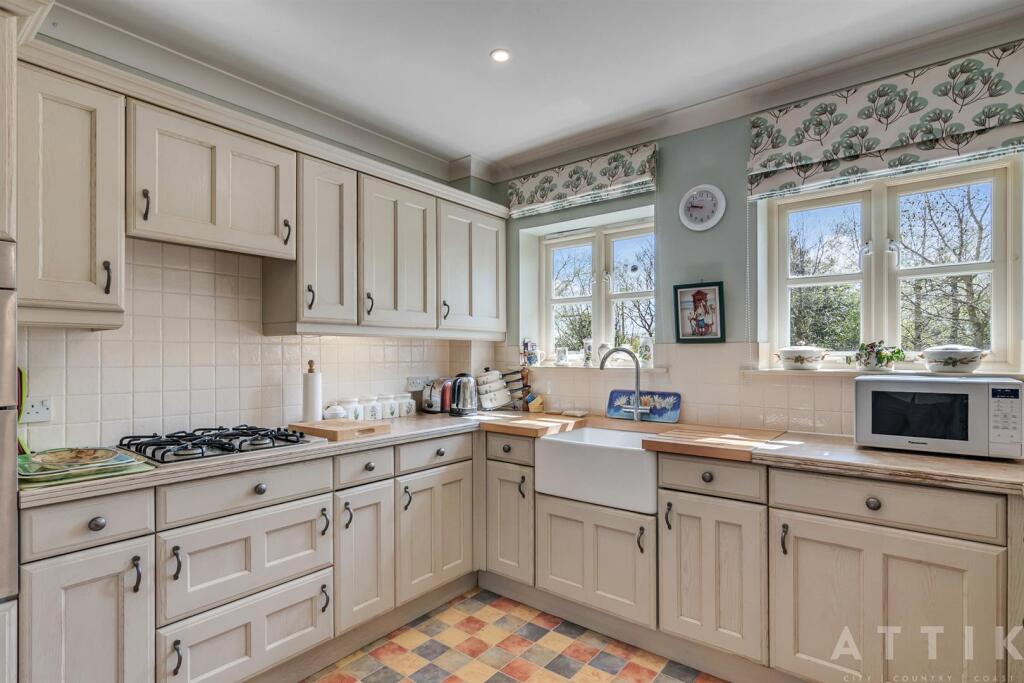 2 Hanbury Close, Halesworth IP19 8DG (33).jpg