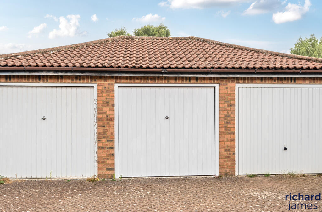 980278646ad84b15958f5b453603bf50