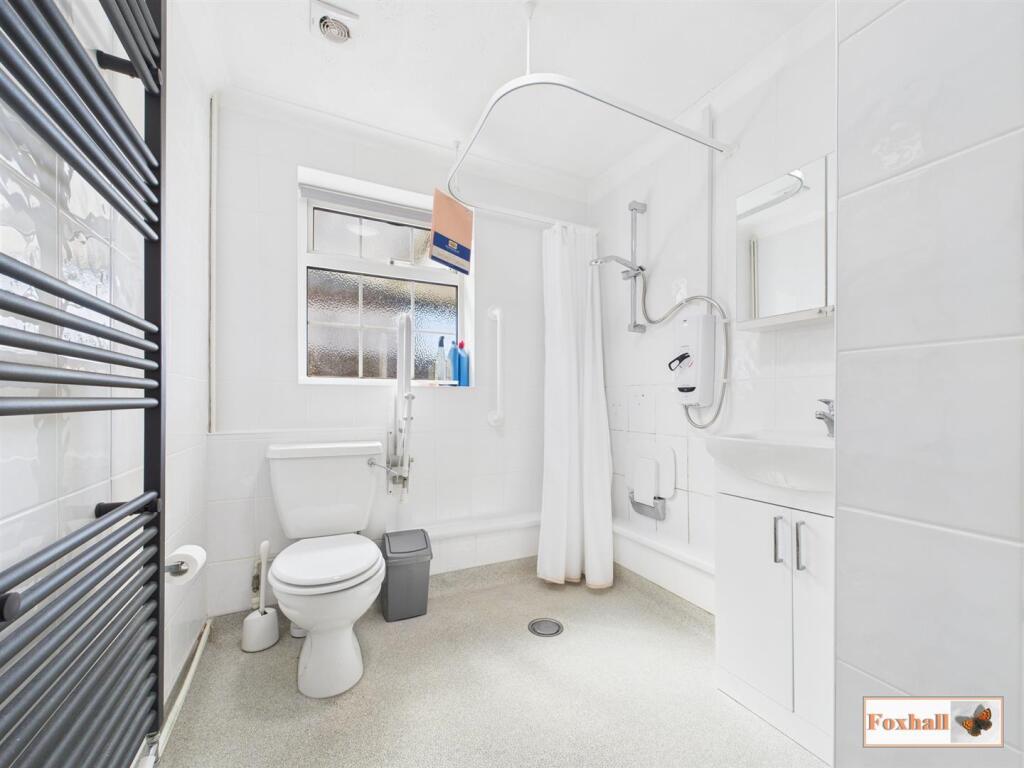 Wet Room Style Shower Room