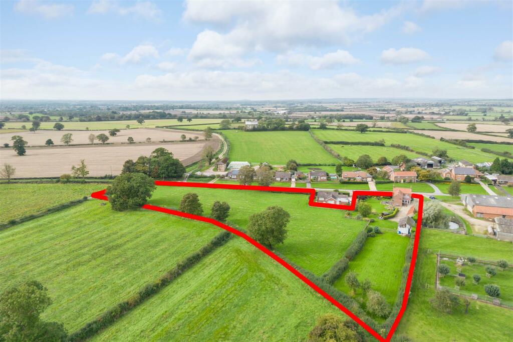 Cherry Tree Cottage Aerial-6 Boundary.jpg
