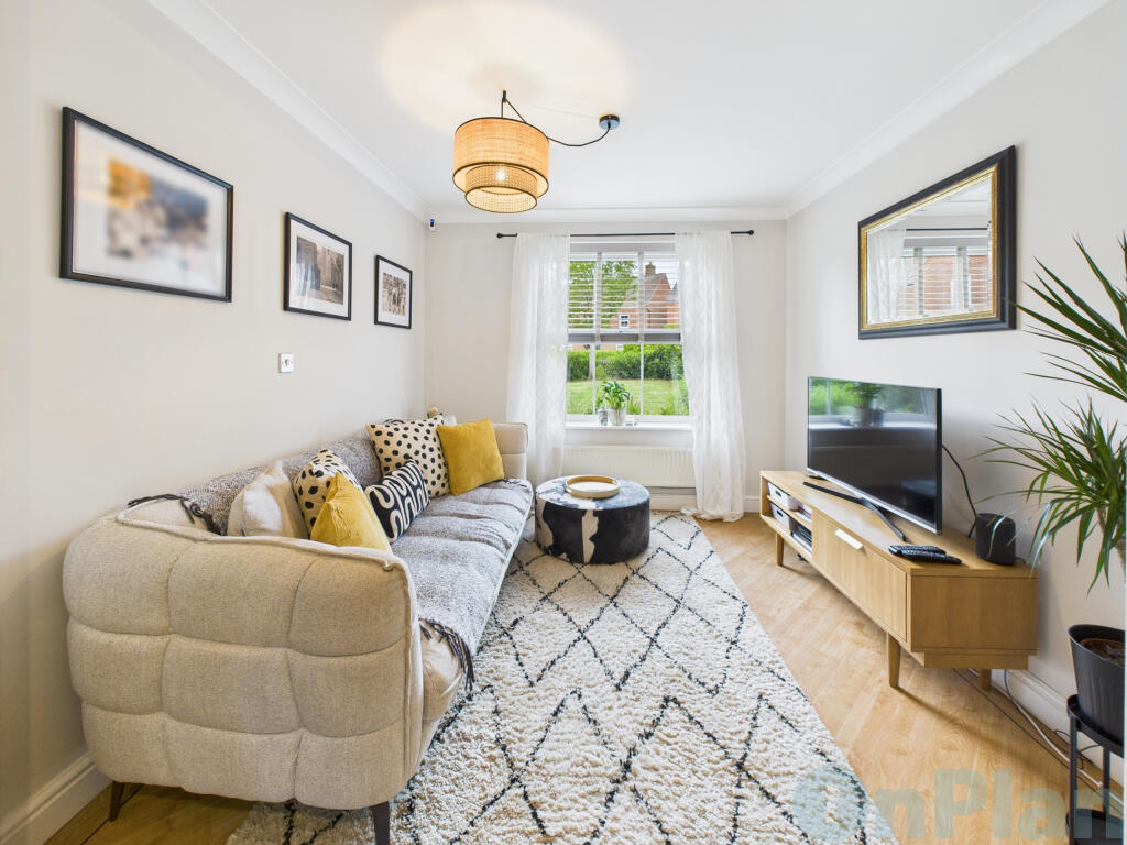 CAM04024G0-PR0029-STILL025