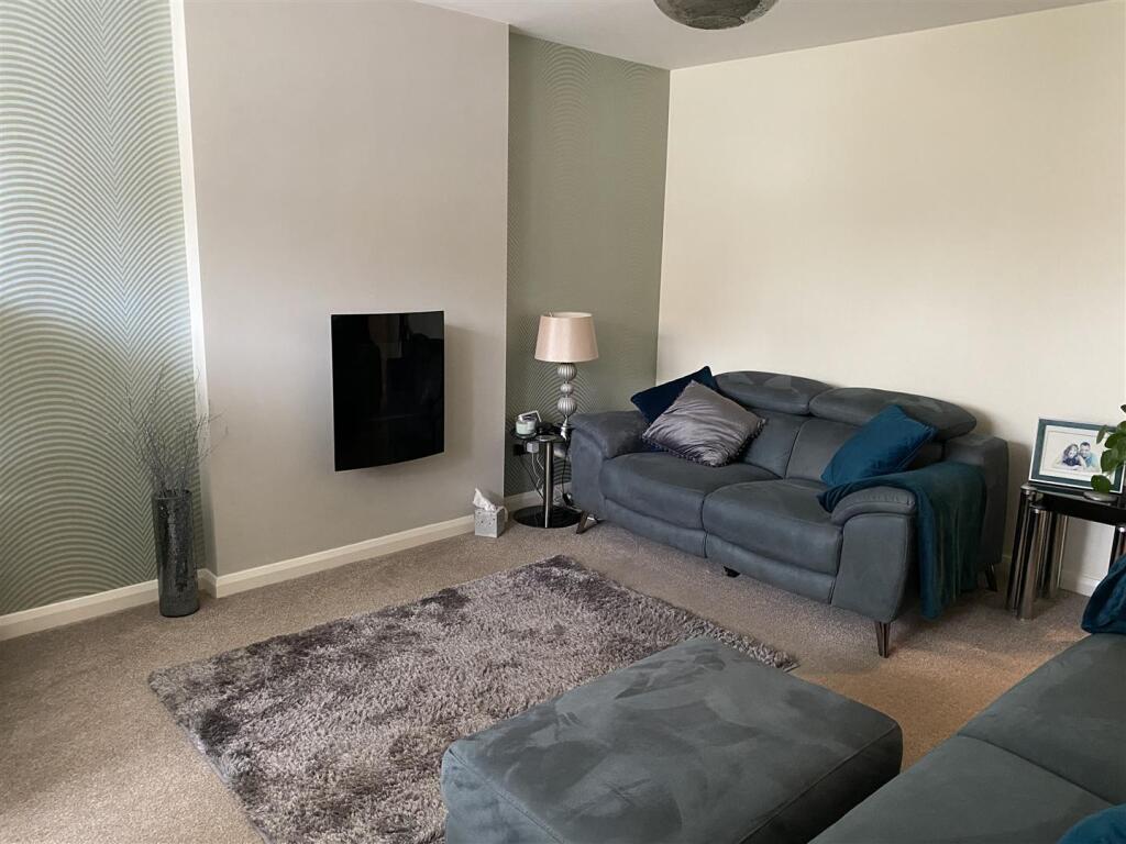 Lounge: