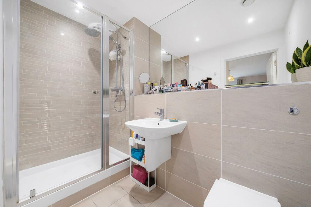 Ensuite.jpg