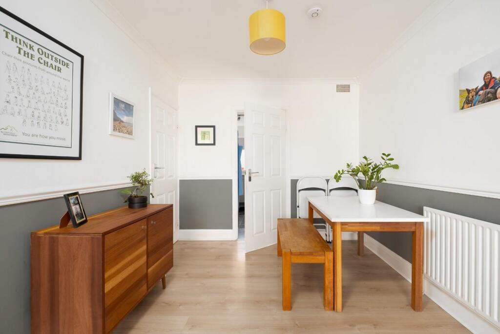 124 St. Peter's Rise, BS13--7.jpg