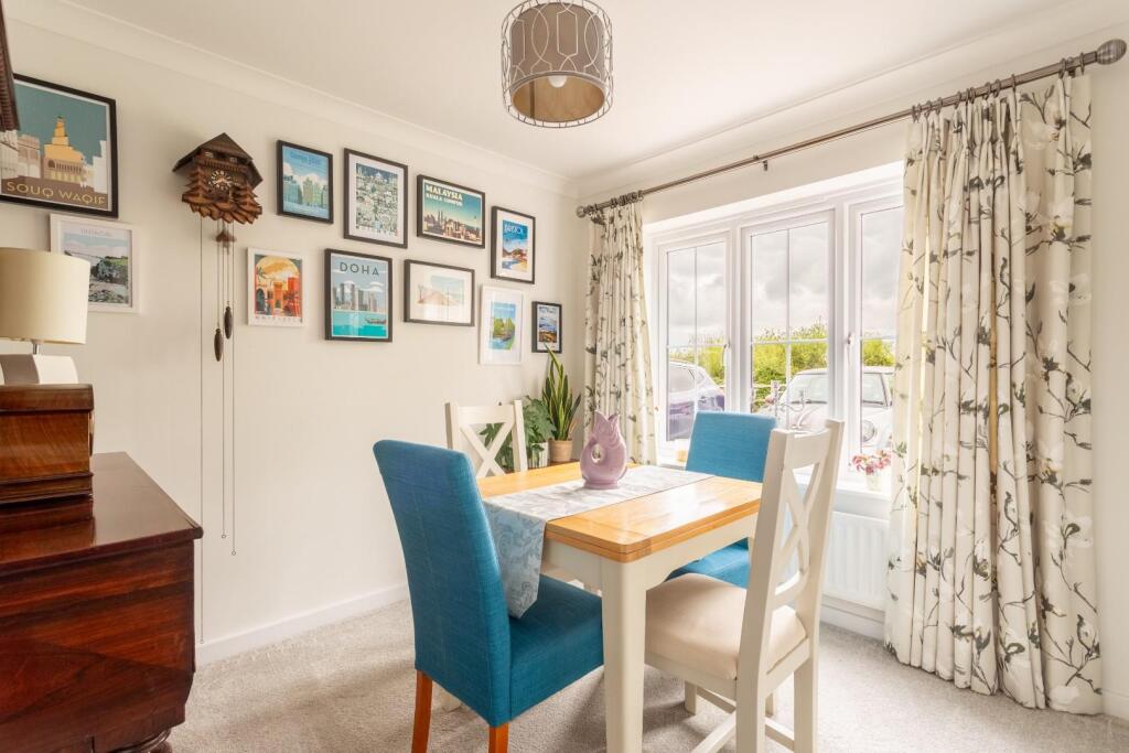 Charlwood Drive-3.jpg