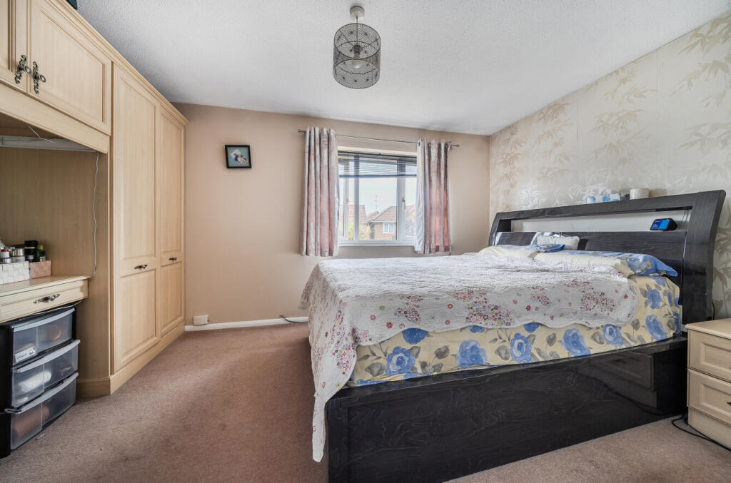 1345507-11-68b183...