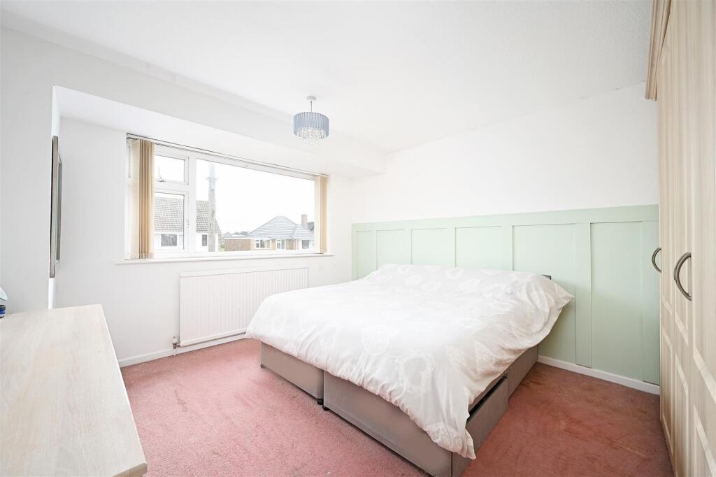 bedroom.jpg