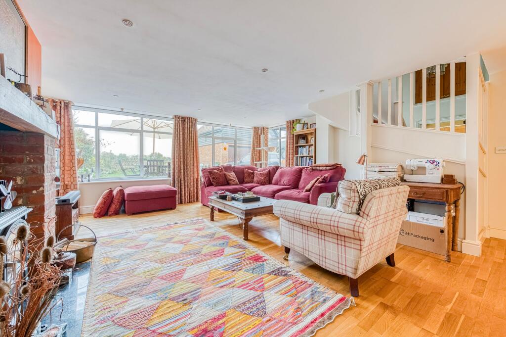 Low Street, Oakley, IP21