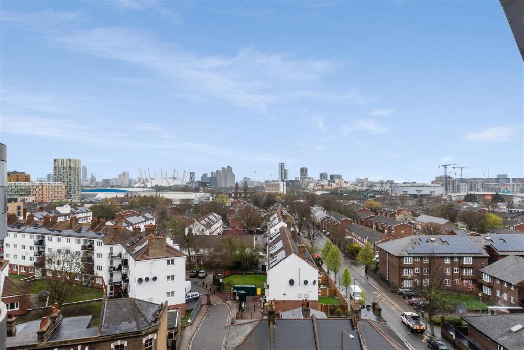LAMBARDE SQUARE, 8, 31    .(10 FROM 18)-9.jpg