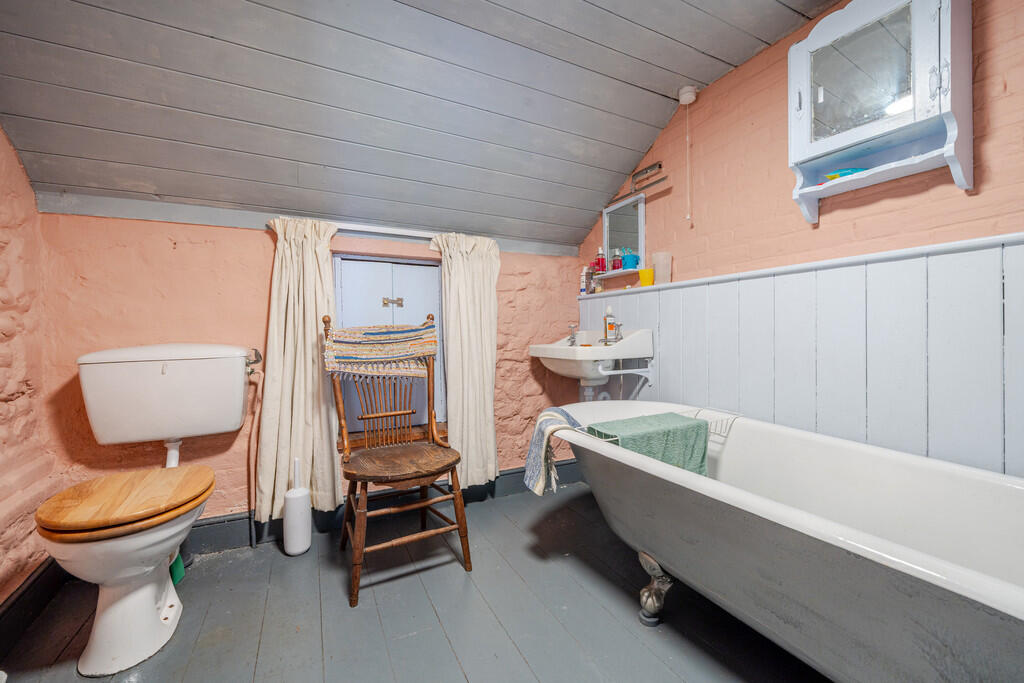 1294944-16-682f58...