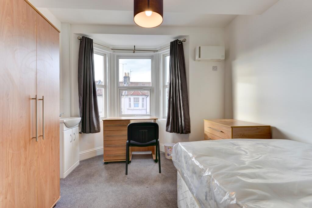 28 Gordon Road bedroom 4 (1)