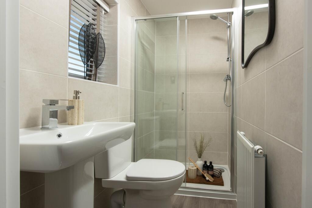 Internal image of the en suite in the Alderney 4 bedroom home