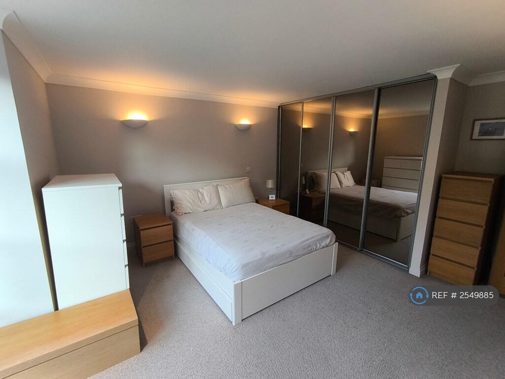 Master Bedroom 1