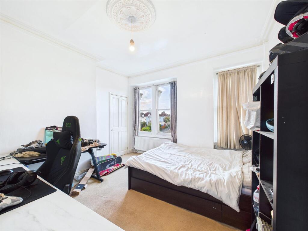 8 - Semi-detached House for Auction, Pill.jpg