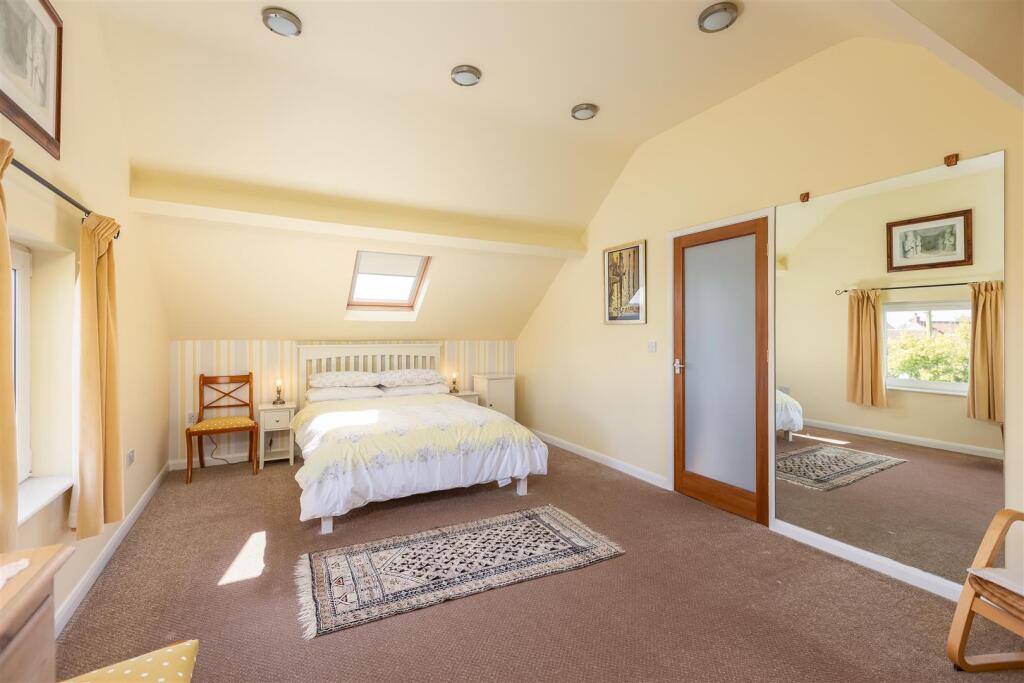 Haydon Croft Bedroom 3-2.jpg