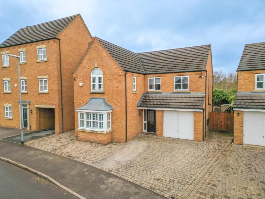 Lowes Drive - Image-3.jpg