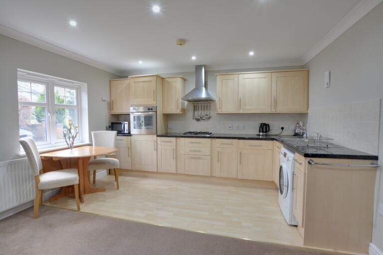Open Kitchen/Diner