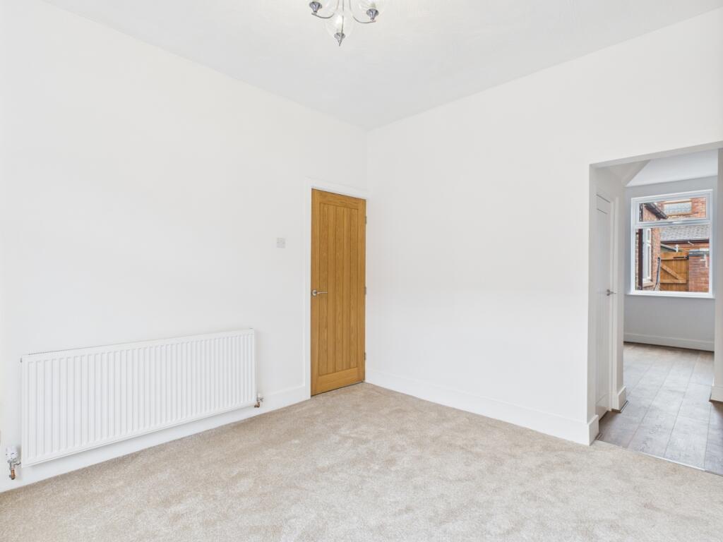 CAM04634G0-PR0047-STILL005