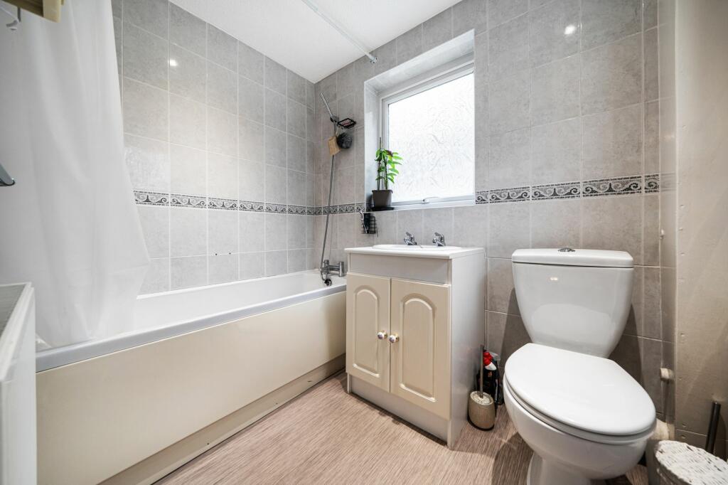 Family bathroom
