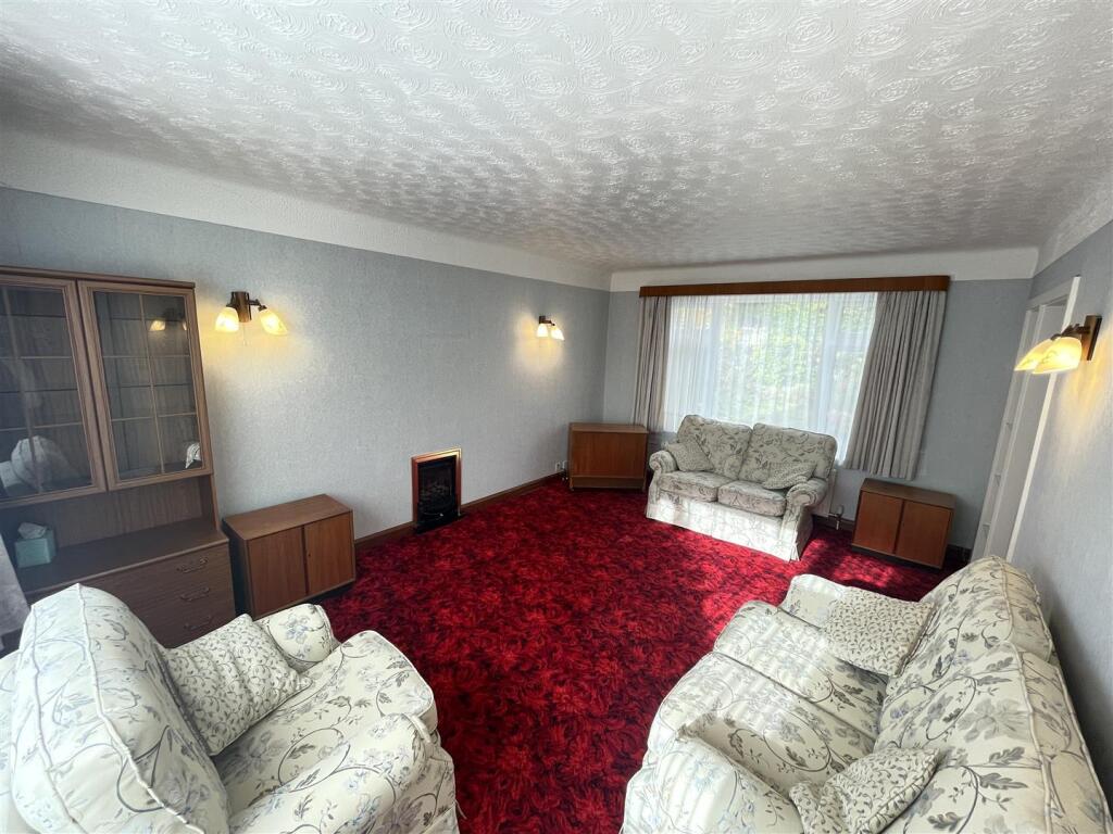 Photo 17-09-2025, 16 42 54.jpg