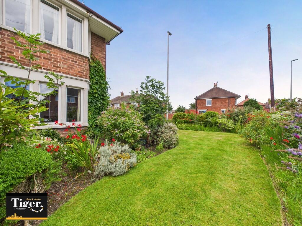 CAM03440G0-PR0370...