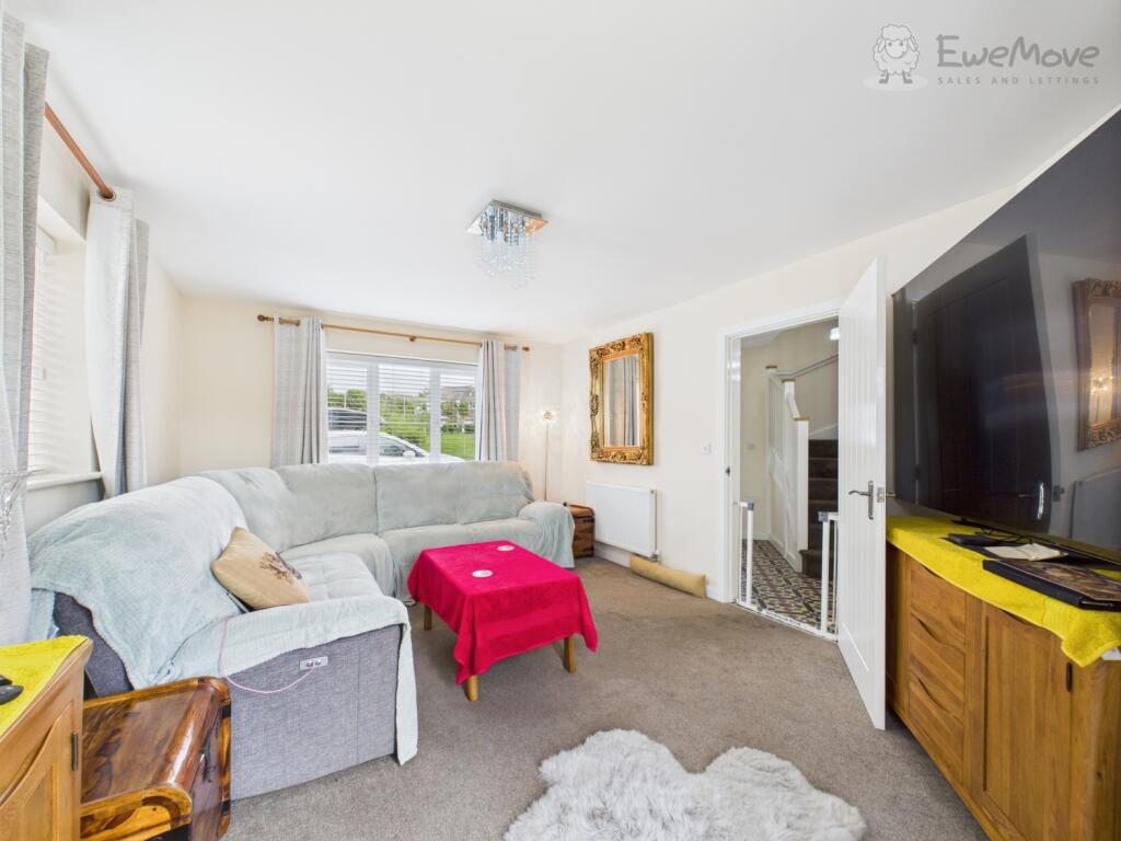 CAM03640G0-PR0046-STILL019