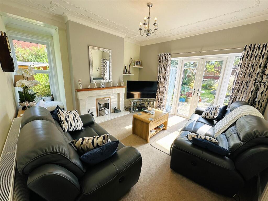 Sitting Room / Bedroom Five