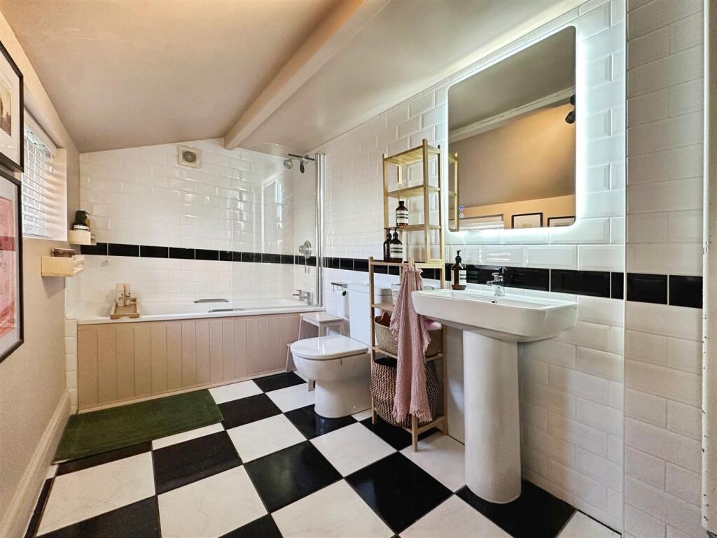 511d19a3--4623-8991-35D48F79D41D-43241-00000C3B622