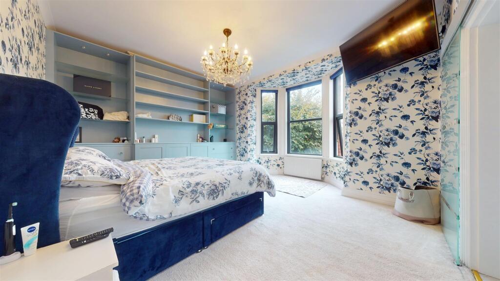 Dentons Green Lane Bedroom