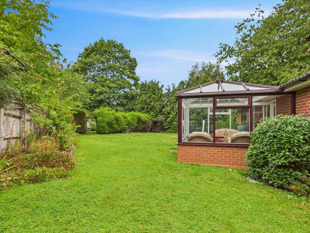 CAM03582G0-PR0140...