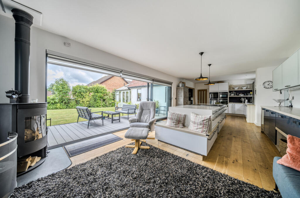 1306021-7-6842050...