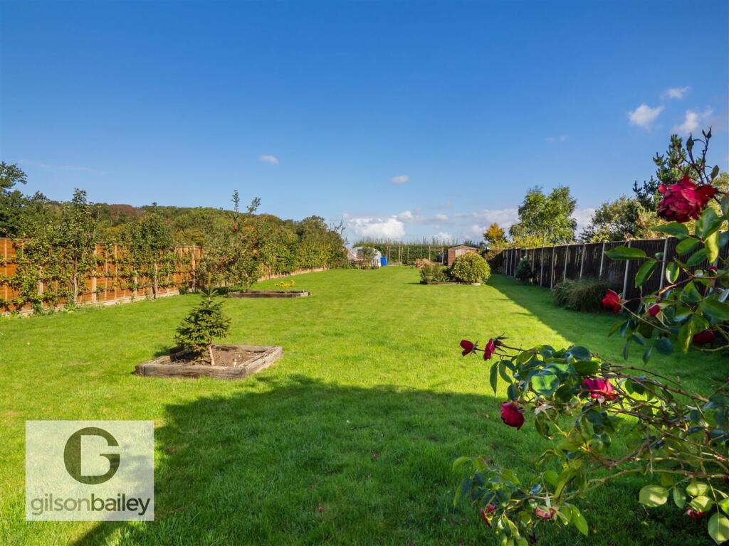 Larkfield-74.jpg
