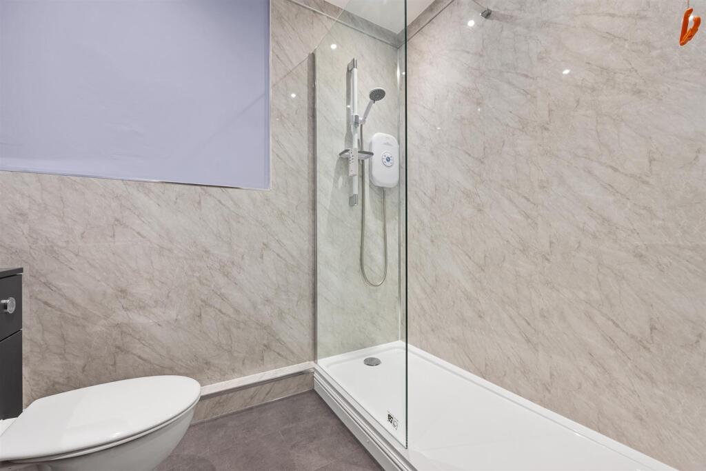 26 Oulton Court HDR-13.jpg