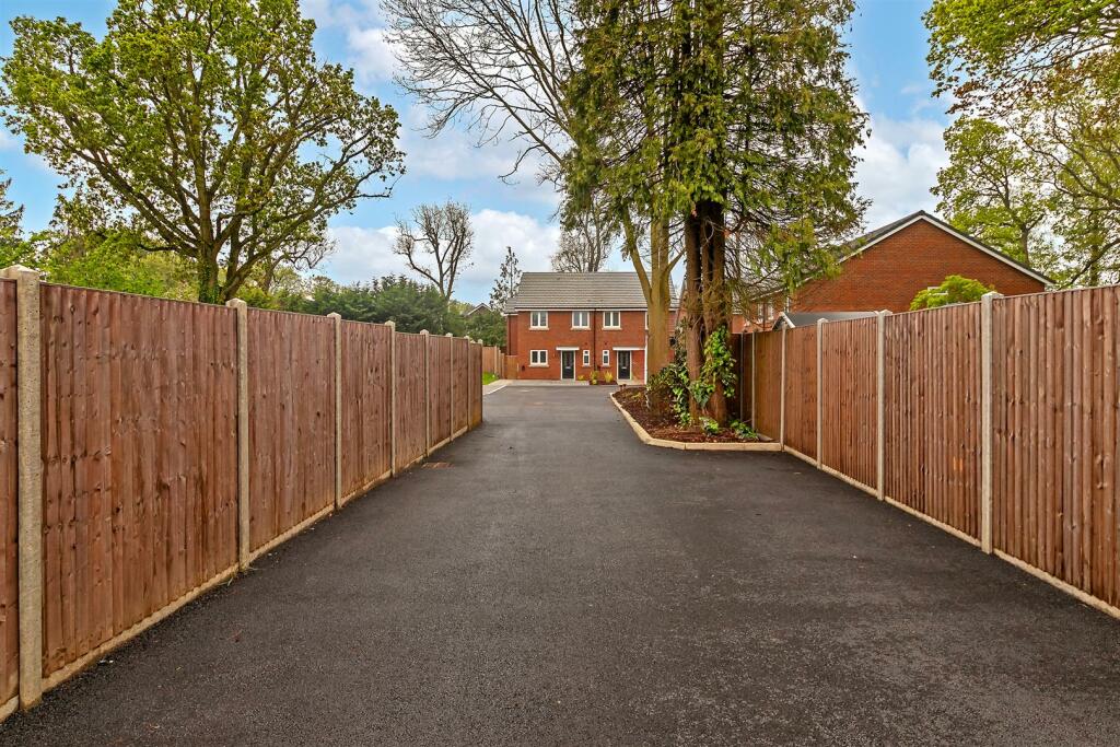 OakwoodGardens-18.jpg