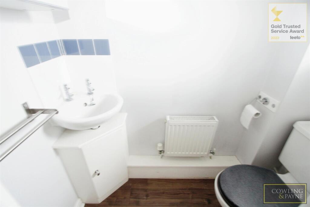 Ground Floor Cloak Room