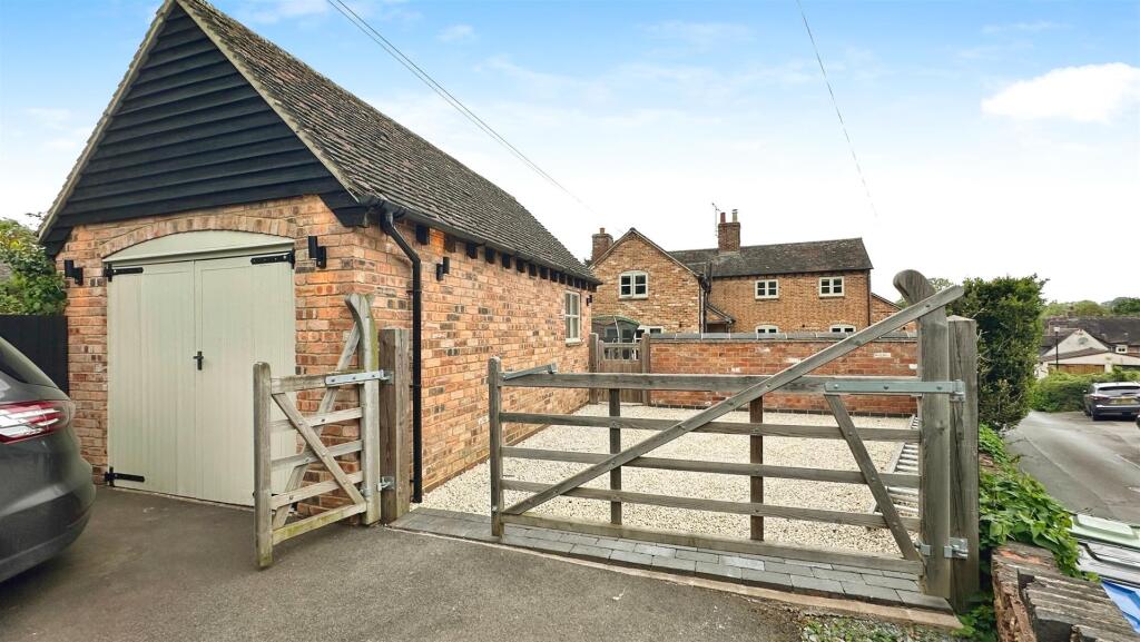 b28e5edc--44E8-BF04-967C03ED4C0F-79569-00001947670