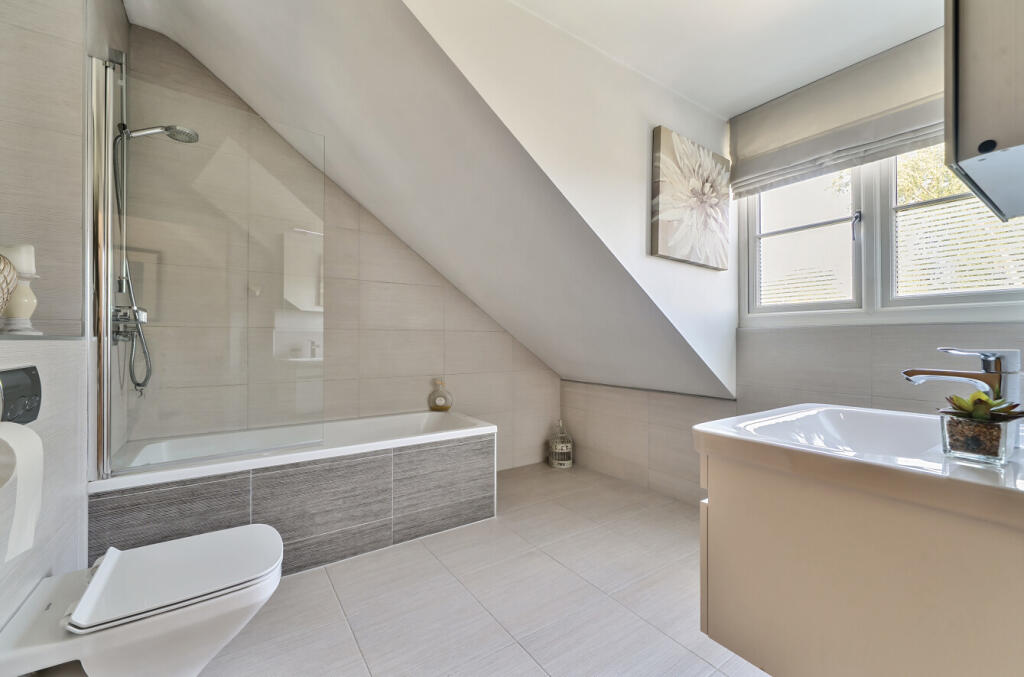 1333619-5-689316b...