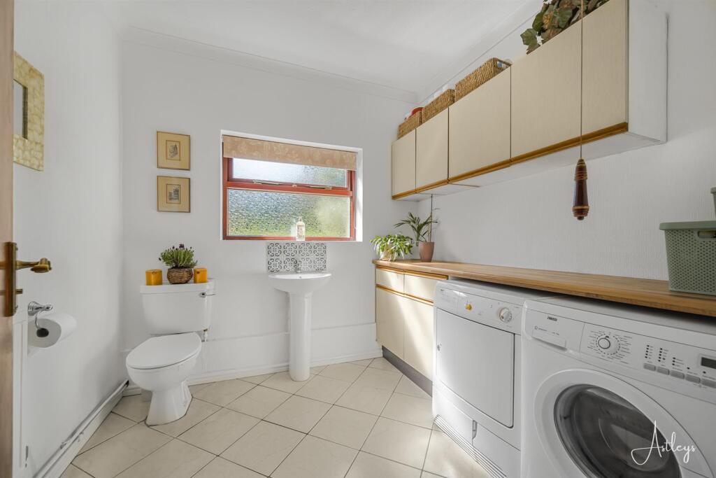 WC/Utility Room
