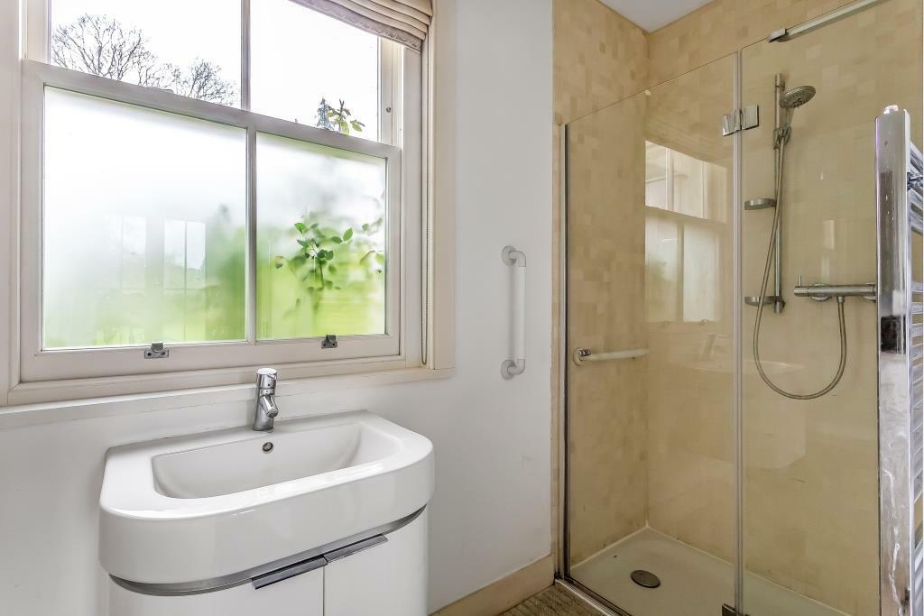 En suite shower room.jpg