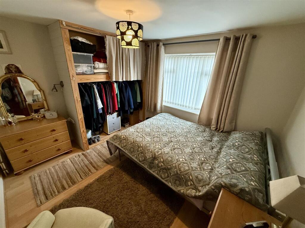 Bedroom 1 - Front Double